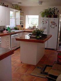 NewKitchenApr02.JPG